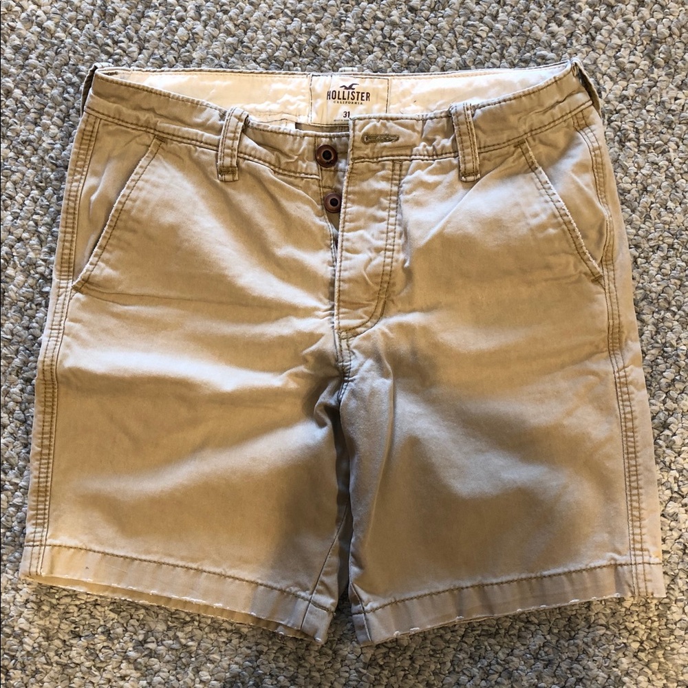 Hollister Khaki Shorts Size 31